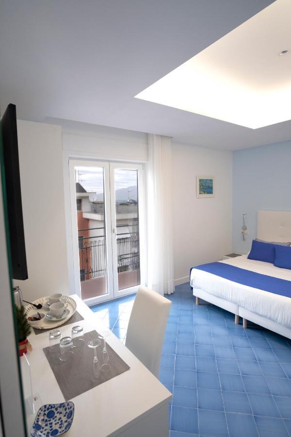 Bed and Breakfast Domus Sole Сорренто Экстерьер фото
