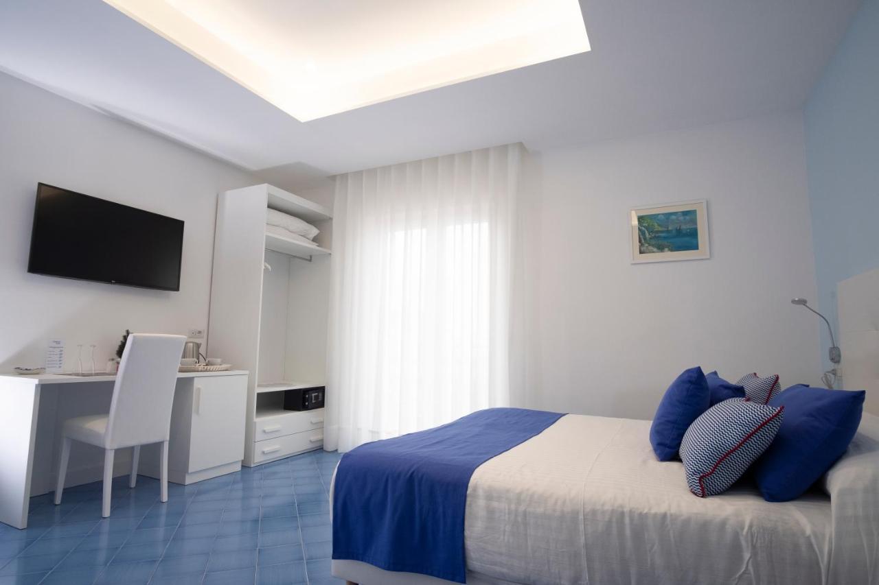 Bed and Breakfast Domus Sole Сорренто Экстерьер фото
