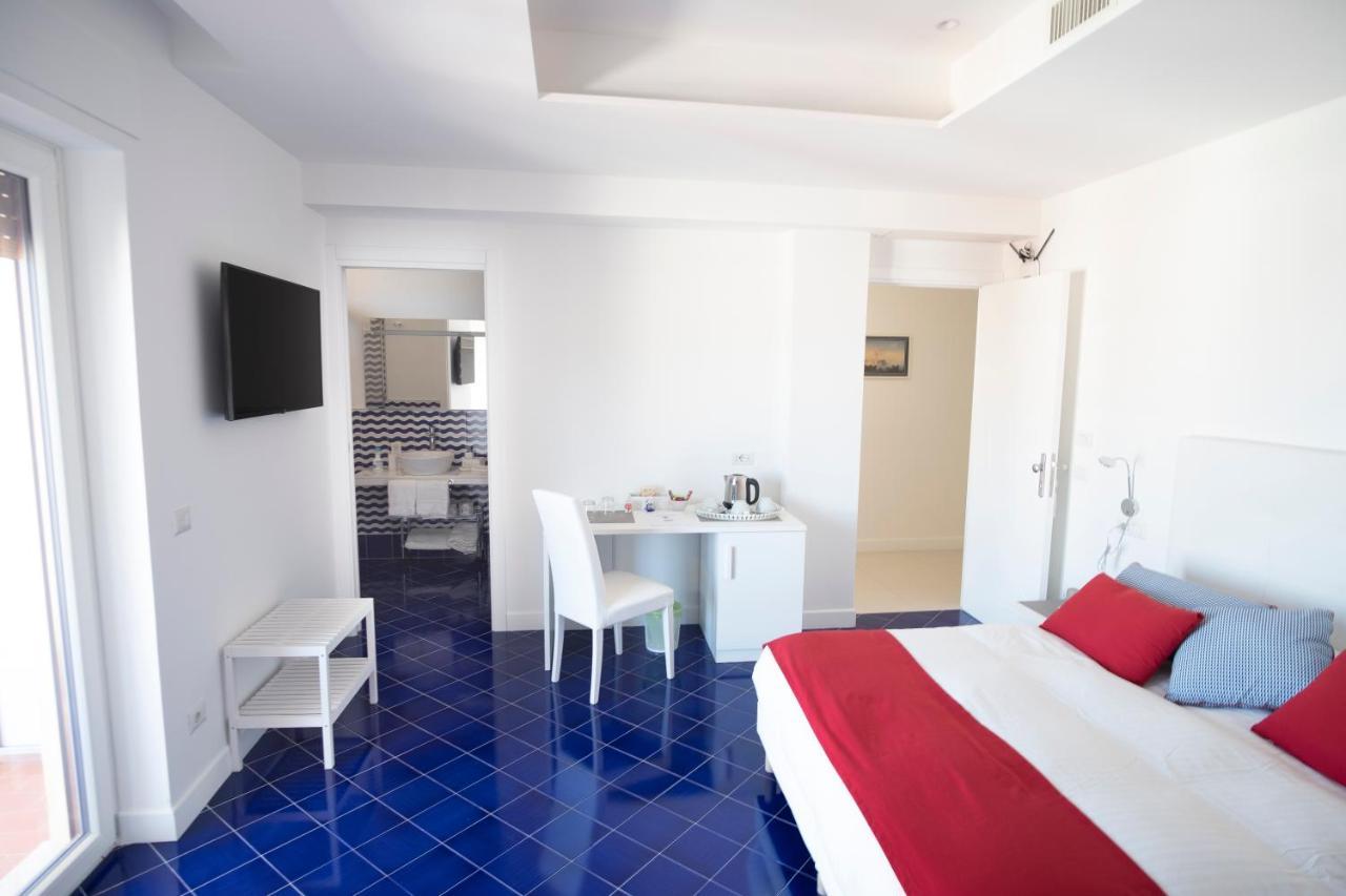 Bed and Breakfast Domus Sole Сорренто Экстерьер фото