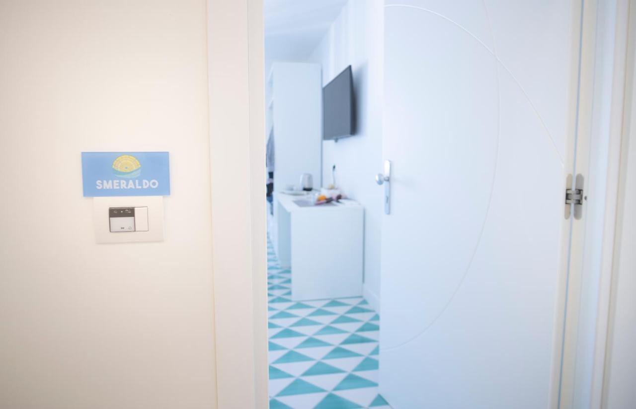 Bed and Breakfast Domus Sole Сорренто Экстерьер фото